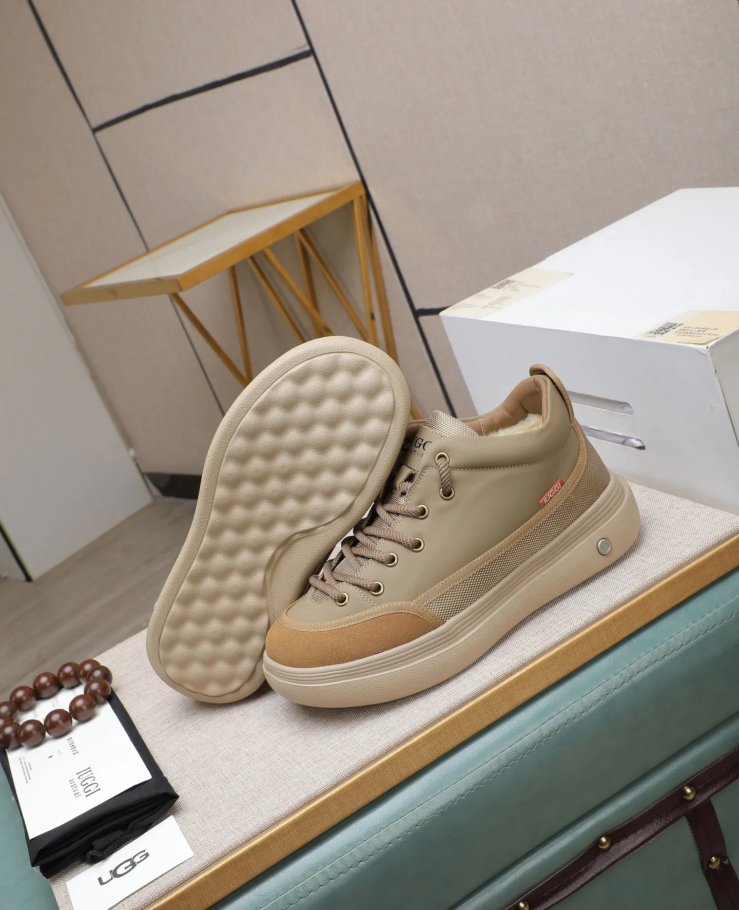 Men's shoes 💰600 IUGGI new retro presbyopia men's shoes, casual and versatile, full of high-end sense, fashionable, luxury and personalized style, joint style, retro presbyopia factor, full of handsome style, first layer suede cowhide, wool lining, rubber outsole, light and non-slip size: 39-44